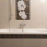 Fiastyuk Udvarhaz Bed & Breakfast 4*
