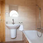 Fiastyuk Udvarhaz Bed & Breakfast Csor