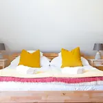 Fiastyuk Udvarhaz Bed & Breakfast Csor