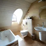 Bed & Breakfast Fiastyuk Udvarhaz Csor