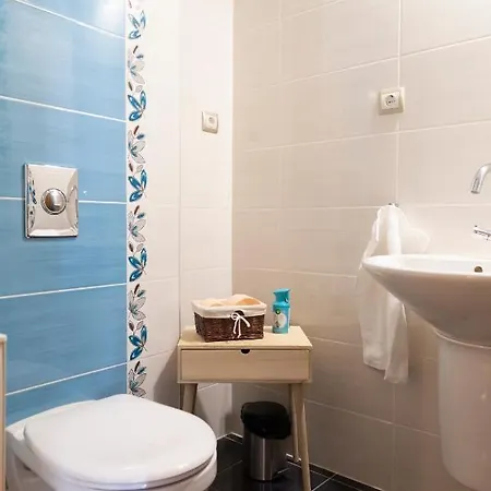 ベッド・アンド・ブレックファスト Fiastyuk Udvarhaz Csor