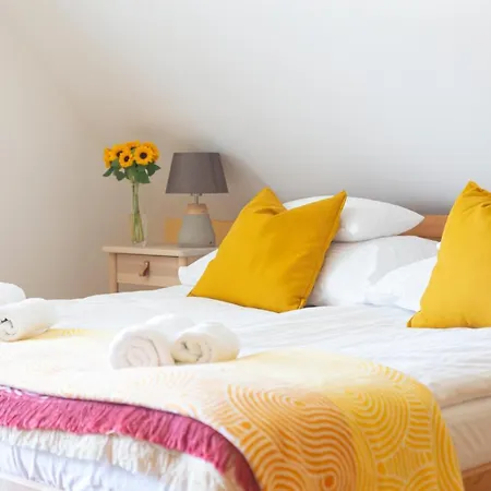 Fiastyúk Udvarház Bed & Breakfast 4*