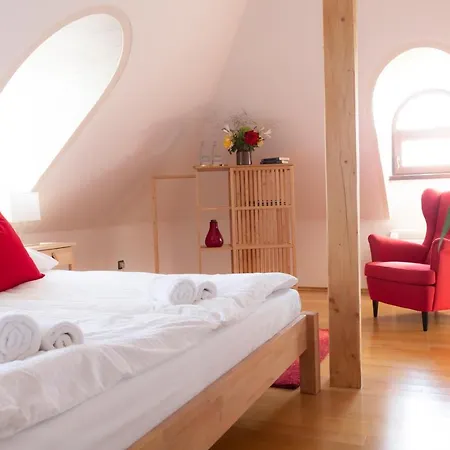 Fiastyuk Udvarhaz 4* Csor