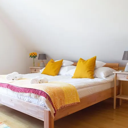 Fiastyuk Udvarhaz 4*