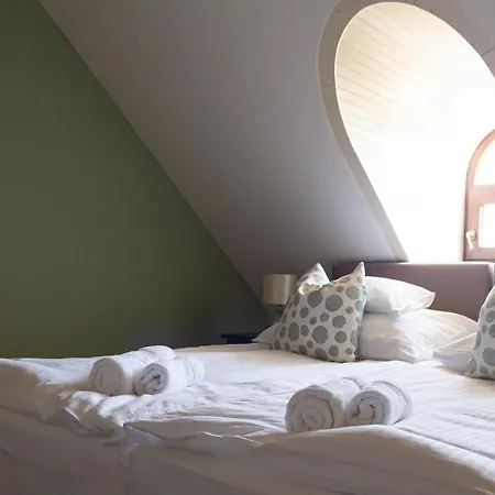 Fiastyuk Udvarhaz ベッド・アンド・ブレックファスト