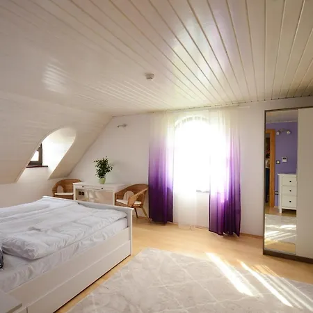 Bed & Breakfast Fiastyuk Udvarhaz 4*