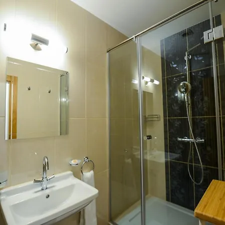 Fiastyuk Udvarhaz 4* Csor