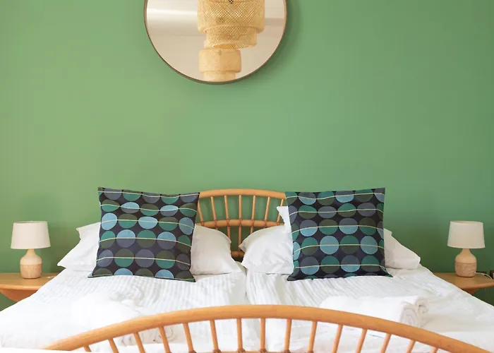 Fiastyúk Udvarház Bed & Breakfast