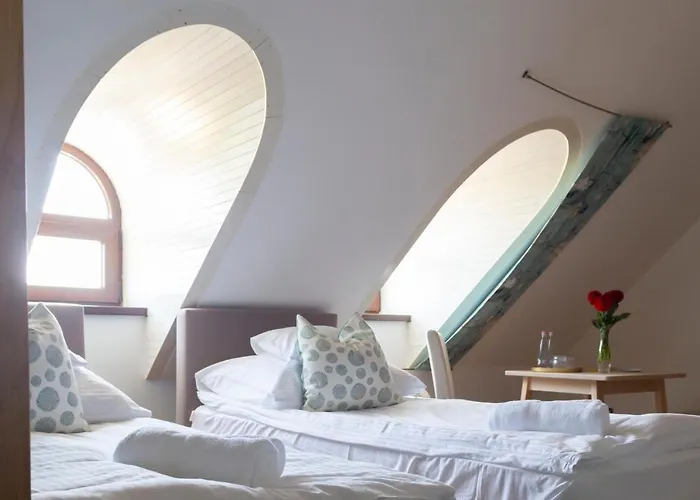 Bed & Breakfast Fiastyúk Udvarház Csor