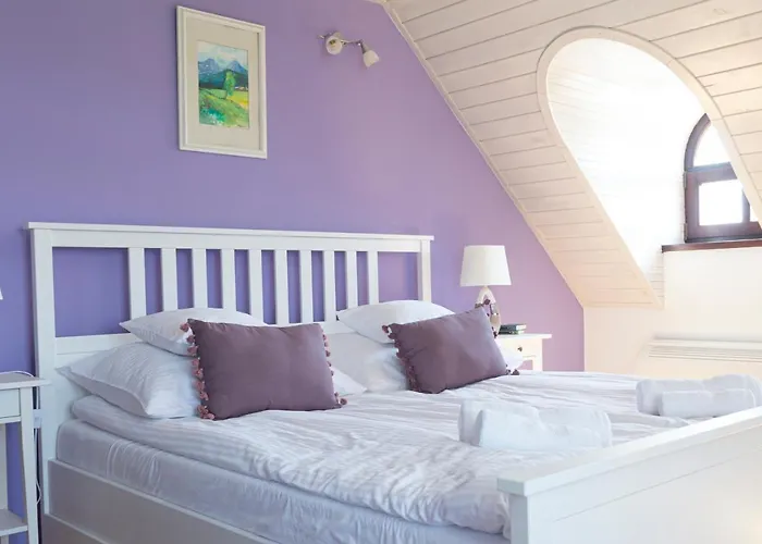 Bed & Breakfast Fiastyúk Udvarház