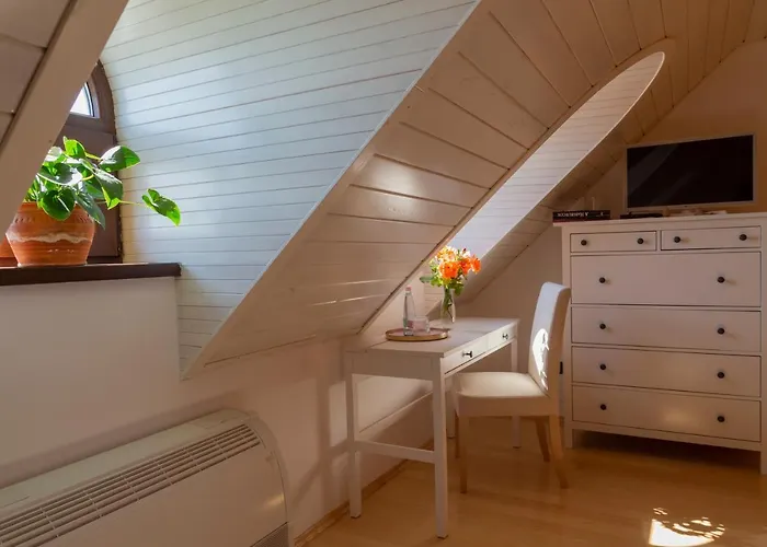 Fiastyuk Udvarhaz Frühstückspension