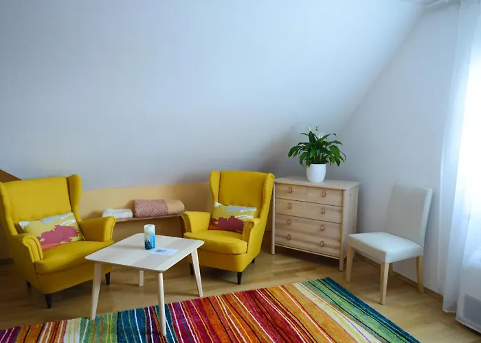 Bed & Breakfast Fiastyúk Udvarház Csor